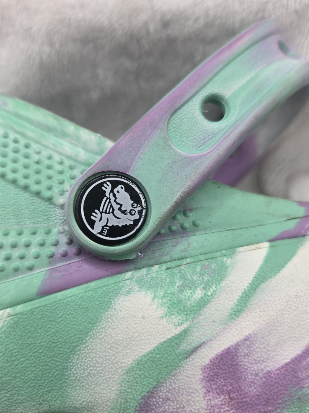 Tie-Dye Crocs Size 9 in Mint & Lavender - Picture 3 of 5